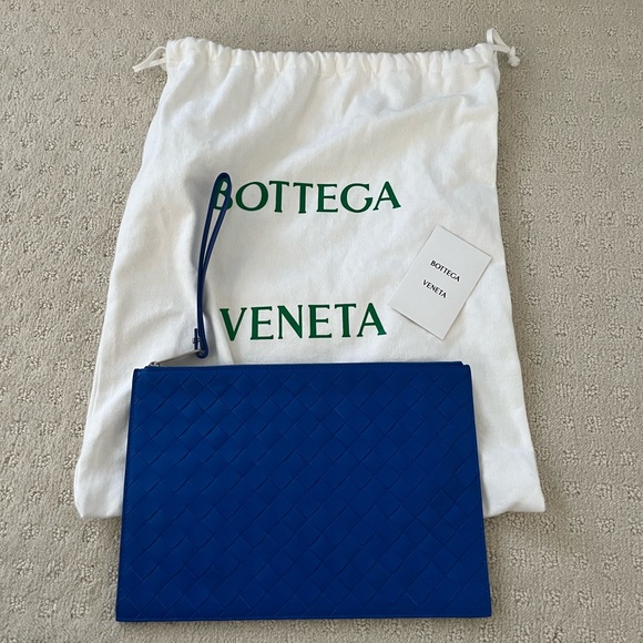 Bottega Veneta Handbags - Bottega Veneta large intrecciato pouch